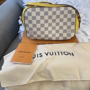 NWB Louis Vuitton Damier Cream and Blue